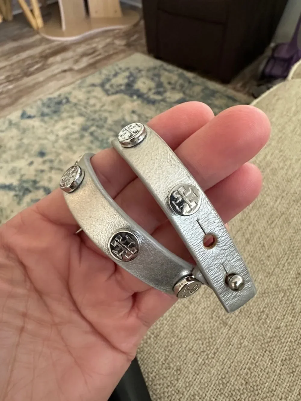 TORY BURCH DOUBLE WRAP LOGO STUD WRAP BRACELET